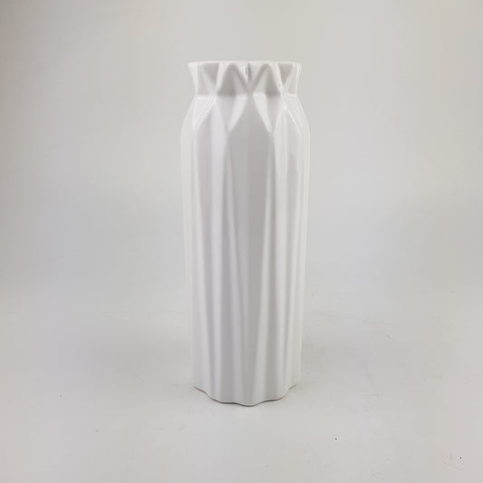 Ceramic Vase (⌀8cm x H17cm)