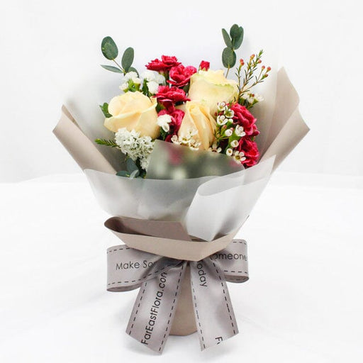 MYPC84 - Lovely Blooms - Petite Rose Bouquet