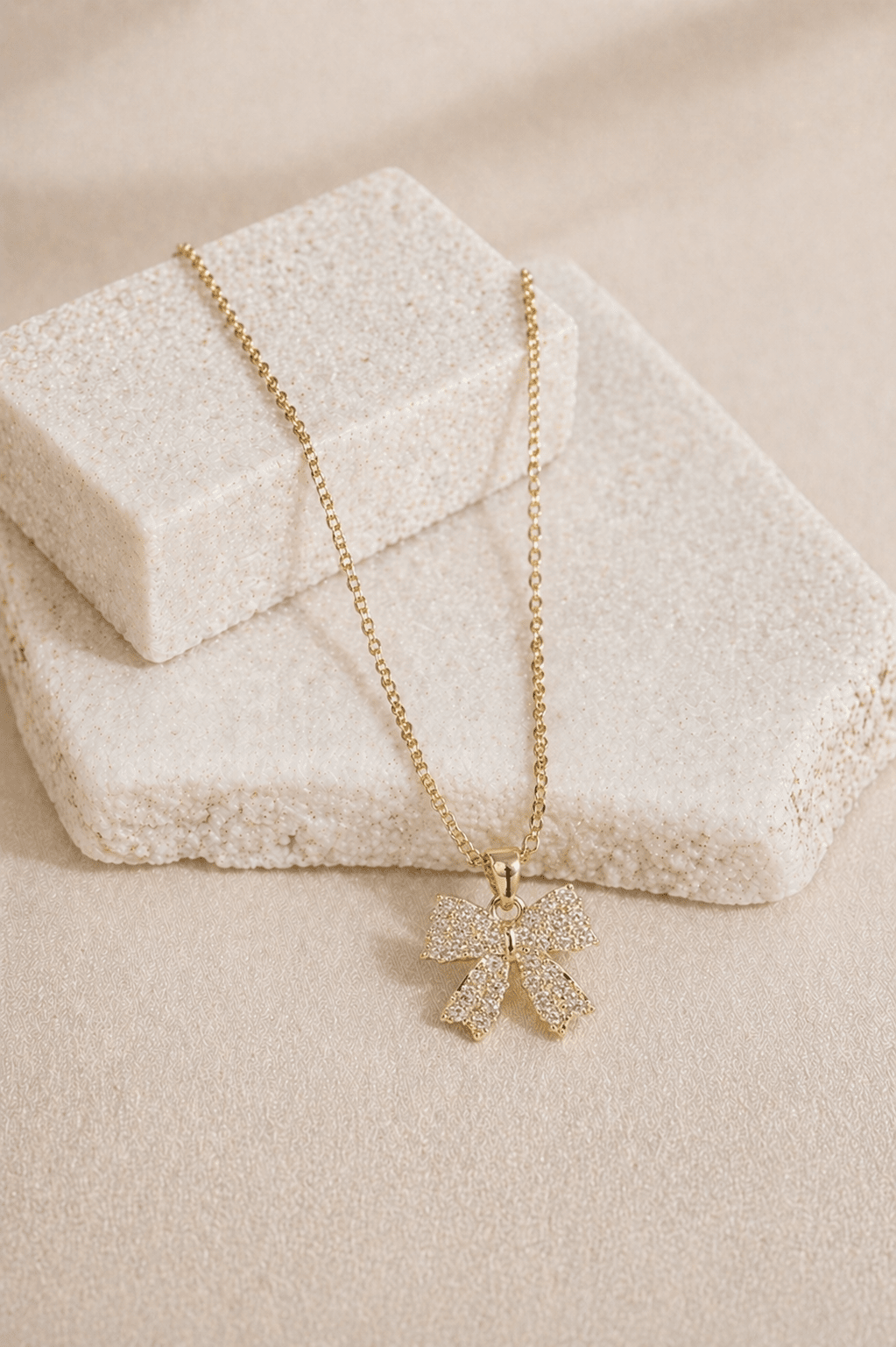 Lumière Bow Necklace (18 - 20cm)