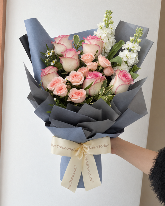 Blush Noir - Flower Bouquet