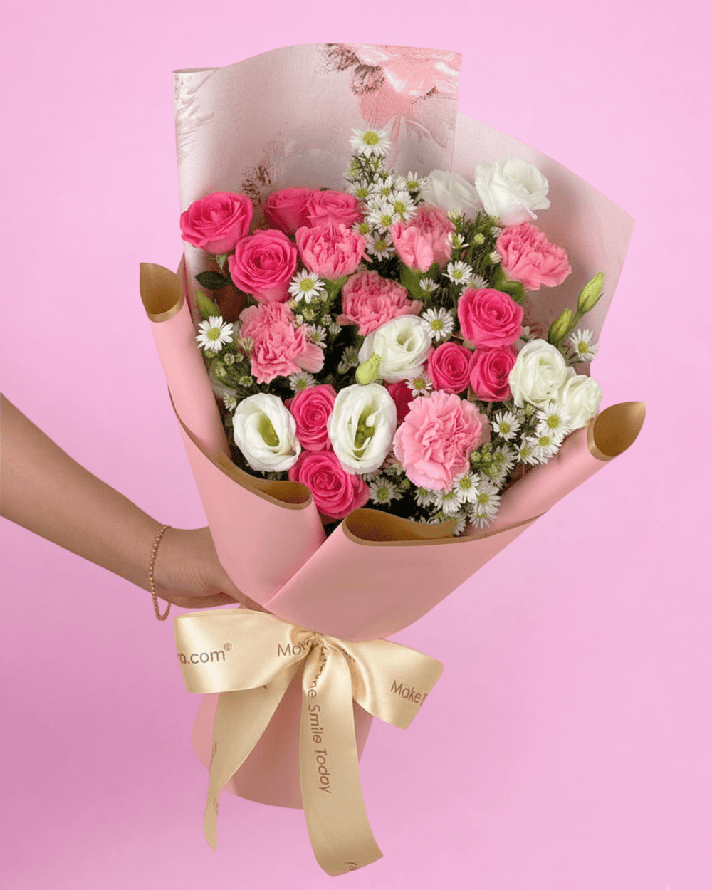 MD03 | The Guiding Light	- Carnation Shocking Pink Rose Bouquet