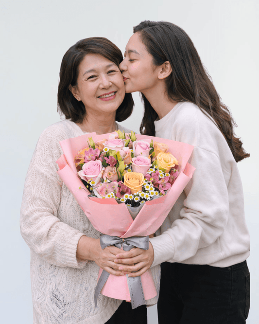 MD08 | Loving Haven - Pink Peach Avalanche Rose Bouquet
