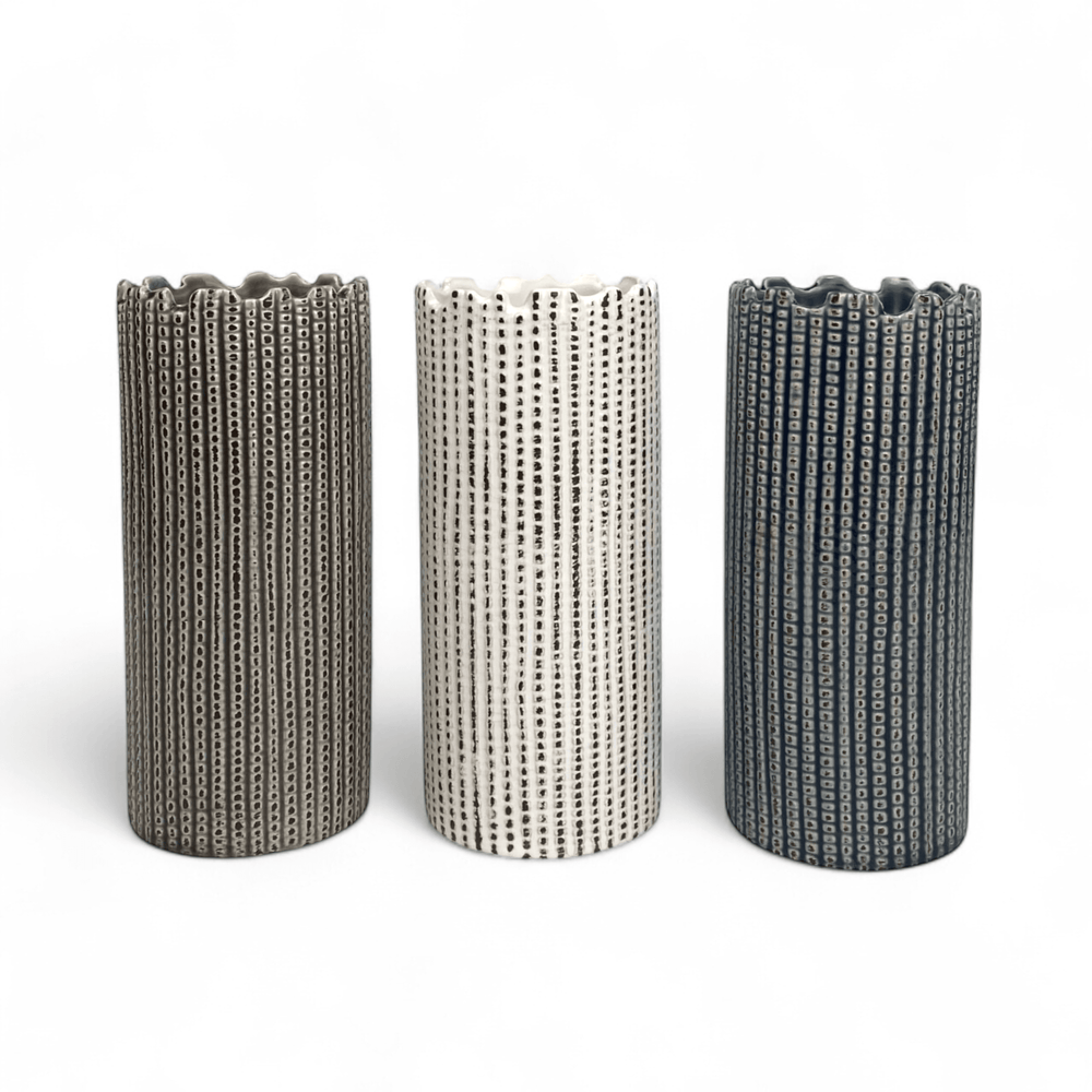 Ceramic With Wrecked Edge 9cm(D) x 21cm(H)