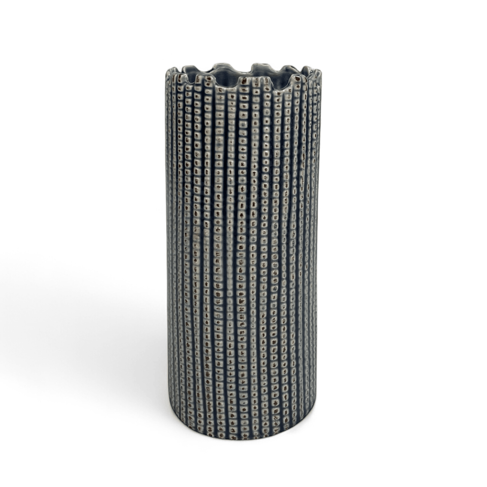 Ceramic With Wrecked Edge 9cm(D) x 21cm(H)