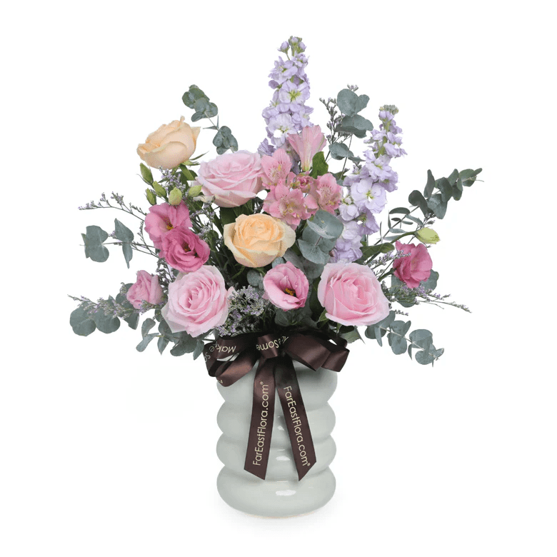 Poise & Petals – Table Flowers